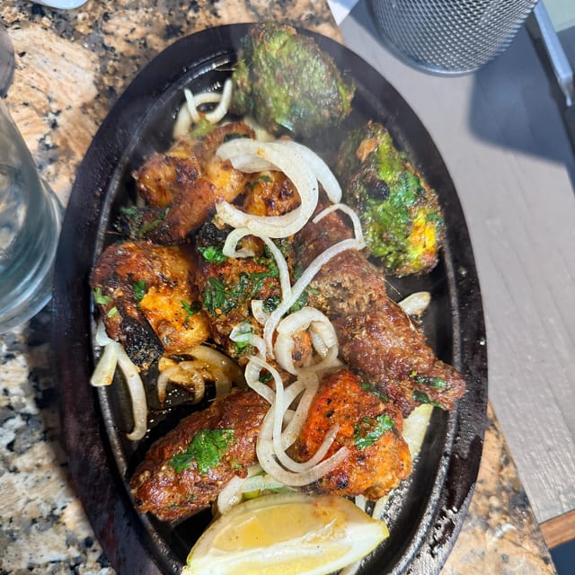 Royal India Tandoori Mix Platter.